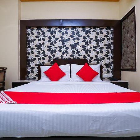 Hotel O J P Inn Near Patel Nagar Metro Station Nuova Delhi Esterno foto