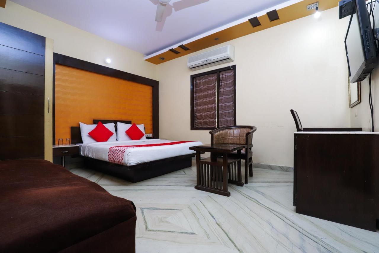 Hotel O J P Inn Near Patel Nagar Metro Station Nuova Delhi Esterno foto